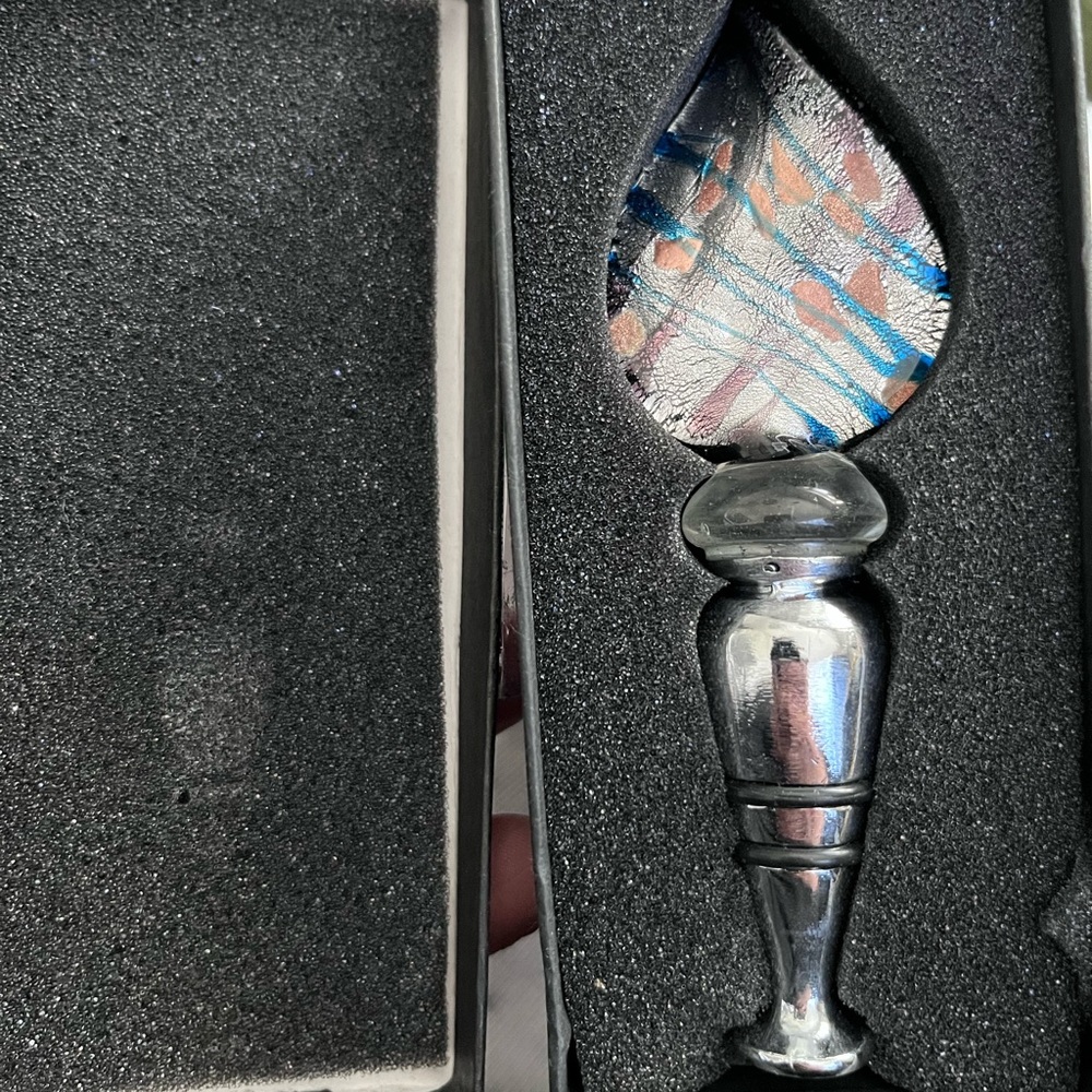 Va bene Murano glass bottle stopper